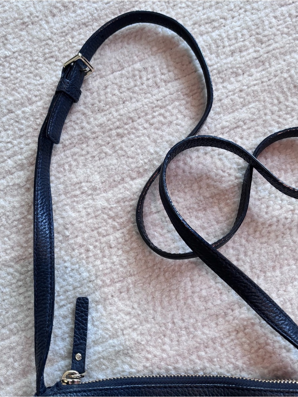 kate spade black pebbled leather crossbody with gold hardware - Picture 3 of 9